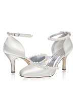 Elegante Knöchelriemen Brautschuhe Elfenbein Satin zweiteilige Pfennigabsatz Brautschuhe mit Perlen