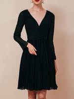 Elegantes Partykleid mit V-Ausschnitt; langen Ärmeln; Hochzeitsgastkleid; abgestuftes Chiffon-A-Linien-Kleines Schwarzes