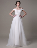 Fabelhaftes A-Linie-Brautkleid aus Tüll mit Carmenausschnitt und Perlen-Applikation Mit Schleppe in Elfenbeinfarbe