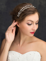 Feine Strass Tiara in Silbern