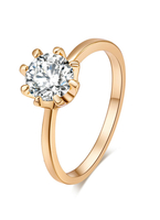 Feiner Ring in Golden