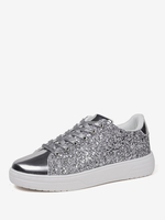 Flache (<1") Damen-Sneakers mit Pailletten aus Stoff mit runder Spitze in Silber