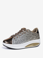 Flache (<1") Freizeitschuhe aus goldfarbenem Stoff mit runder Spitze und Pailletten für Damen