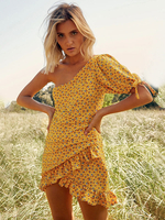 Frauen gelb Sommerkleid Flora gedruckt One Shoulder Asymmetrical Blond Midi Beach Dress