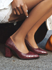 Frauen High Heels Dunkelrot Pointed Toe Chunky Heel Muster Slip-On Pumps