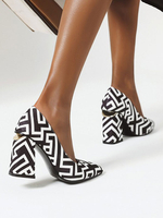 Frauen High Heels White Pointed Toe Chunky Heel Pumps