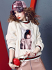 Frauen Hoodie weiß mit langen Ärmeln Artwork bedrucktes Polyester-Kapuzen-Sweatshirt
