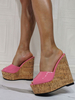 Frauen Keilsandalen Attraktive Patent PU Obere offene Zehen rosa sexy Keilabsatz Pantoletten