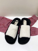 Frauen Pantoletten Kunstpelz Obere künstliche kurze Plüsch White Chic Pantoletten Schuhe