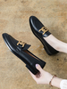 Frauen Schwarz Ballerinas Leder Runde Zehen Metall Details Flat Slip On Schuhe