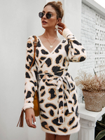 Frauen Strickkleid Aprikose Leopardenmuster Polyester Langarm Midi Kleid