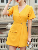 Gelb mit V-Ausschnitt mit kurzen Ärmeln Buttons Layered Polyester breites Stück Outfit Sommer One