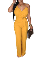 Gelbe Jumpsuit-Träger Hals ärmelloses Sommer-One-Piece-Outfit