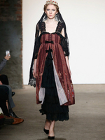 Glamourös Lolita Kleid mit Herz-Ausschnitt und langen Ärmeln gotisch und Schleife in Dunkelbraun