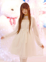 Glamourös Lolita Kleid mit Stehkragen und langen Ärmeln im süßen und hübschen Style und Rüschen