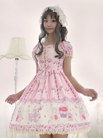 Glamourös Lolita Kleid mit viereckigem Ausschnitt und kurzen Ärmeln im süßen und hübschen Style und Falten