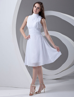 Günstiges Brautkleid aus Chiffon mit Halskragen in Weiß