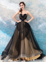 Gothic Brautkleider Princess Silhouette ärmellos plissiert Tüll Sweep Brautkleid