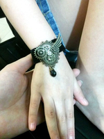Gothic Lolita Armband in Bronzen Accessoires mit Metallic-Deko Tea party und Farbblock im Steampunk-Style und Armreif