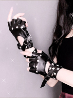 Gothic Lolita Metallic Oversleeves Nieten Metalldetails Metall Sonstiges Schwarz Lolita Accessoires