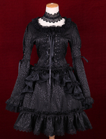 Gotisches Lolita Kleid aus Baumwolle mit langen Ärmeln und Spitzen in Schwarz