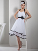 Halfter Homecoming Kleid Plissee Blume Applikation Chiffon a-line rückenfreie Cocktailkleid kurzes Kleid Milanoo