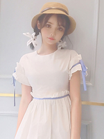 Hübsches Lolita Kleid mit Rundkragen und kurzen Ärmeln im süßen und hübschen Style und Band in Weiß
