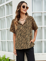 Hemd für Frauen Khaki Polyester Turndown Kragen Übergroße Casual Animal Print Knöpfe Taschen Kurzarm Tops