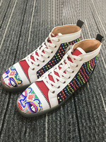 Herren Freizeitschuhe Rote runde Zehennieten Herrenschuhe Artwork Schnürschuhe