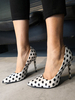 High Heels Pumps Weißer; spitzer Zeh Tupfen Pfennigabsatz Damenschuhe