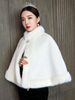 Hochzeit Wrap Elfenbein ärmellose Stehkragen Zubehör Kunstpelz Knöpfe Bridal Cover Ups