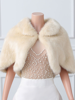 Hochzeits-Wraps ecru-weiß halbe Ärmel Umlegekragen Oberteile Kunstpelz Braut-Vertuschung