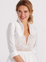 Hochzeitsüberwürfe weiße 3/4-Ärmel entworfener Ausschnitt Oberteile aus Satinstoff Brautüberzüge