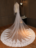 Hochzeitsschleier Zweistufiger Spitzenschleier aus Tüll mit Schnittkante Klassischer Brautschleier
