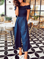 Jumpsuit mit weitem Bein und schulterfreiem Sommeroverall