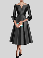 Kleines Schwarzes hübsches A-Linien-Kleid mit V-Ausschnitt 3/4-Ärmeln Schleifen und Satinstoff