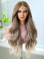 Lange Perücke für Damen hellbraun mit Mittelscheitel hitzebeständige Faser hervorgehobenes Haar lange synthetische Perücken