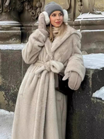 Langer Mantel aus Kunstpelz mit Kapuze in Hellapricot übergroße Winteroberbekleidung für Damen 2025