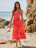 Langes Unterkleid mit Blumendruck und V-Ausschnitt für den Sommer 2025