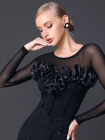 Latein-Tanz-Kleider schwarz Mädchen-Rüschen Blumen formender Overall sexy Polyester-Top Tanzkleidung