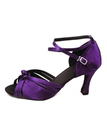 Lila Damen Tanzschuhe mit Fesselriemchen und Kitten Heels