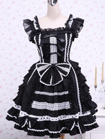 Lolita Kleid aus Baumwolle mit viereckigem Ausschnitt und Spitzen