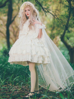 Lolita Kleid mit viereckigem Ausschnitt und Dreiviertelärmeln Lolita Brautkleid und Falten