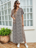Maxikleid mit kurzen Ärmeln Schwarzes zweifarbiges; übergroßes Paspel-Polyester-Langkleid mit V-Ausschnitt