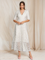 Maxikleid mit V-Ausschnitt halblangen Ärmeln lässiges bodenlanges Kleid