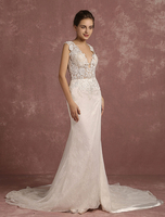 Meerjungfrau Hochzeitskleid V-Ausschnitt Illusion Lace Beading Kapelle Zug Brautkleid