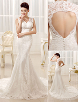 Mermaid-Brautkleid aus Spitze mit V-Ausschnitt und Schleppe