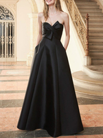 Mit Abendkleid Herrlich mit Zug A-Linie trägerlos rückenfrei Taschen Polyester schwarz Festzugkleid
