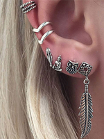 Mode Ohrring Ohrring mit geprägten Mustern in Silbern für Kreuzfahrt im schicken & modischen Style Piercing Ohrringe Blatt Metall und Damen