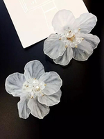 Mode Ohrring Ohrstecker in Weiß für Abend im schicken & modischen Style Piercing Ohrringe Blumen und Damen